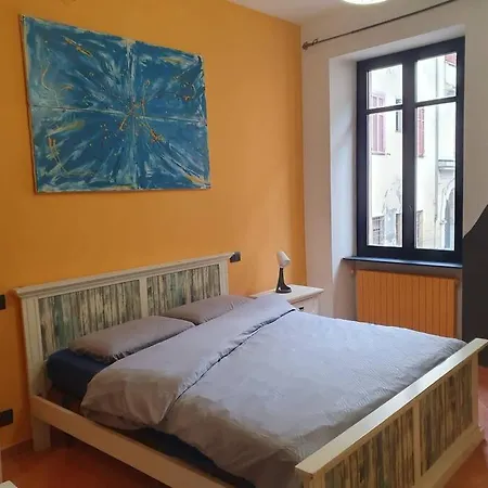 Lägenhet Nel Cuore Pulsante Della Citta! Alessandria