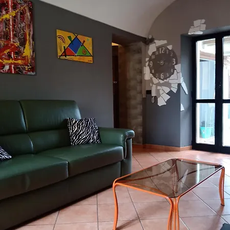 Nel Cuore Pulsante Della Citta! Lägenhet Alessandria